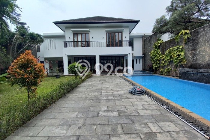 Rumah Bagus Disewakan di Kemang, Jakarta Selatan LT 1335m2, LB 537m2 Rumah Bagus Disewakan di Kemang, Jakarta Selatan LT 1335m2, LB 537m2