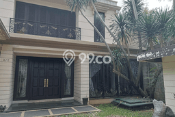Disewakan Cepat Rumah Kondisi Baik di Area Kebayoran Baru, Jakarta Selatan Disewakan Cepat Rumah Kondisi Baik di Area Kebayoran Baru, Jakarta Selatan