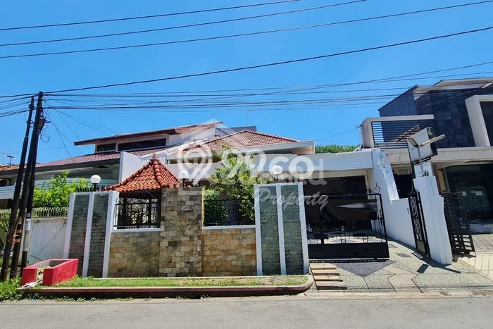 Disewakan! Rumah 3 Kamar Tidur &
1 Kamar Mandi di pekunden, Semarang Disewakan! Rumah 3 Kamar Tidur &
1 Kamar Mandi di pekunden, Semarang