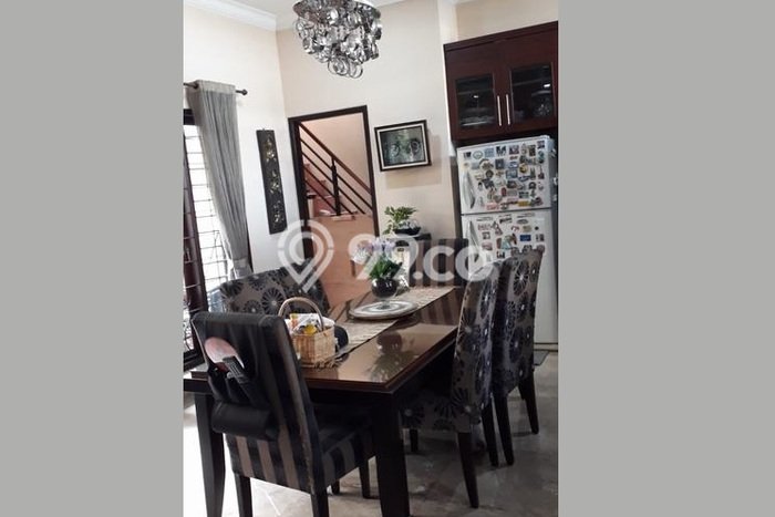 Siap Huni Hunian Elit 5 Kamar di Pasar Minggu Dekat ke Mana Saja Siap Huni Hunian Elit 5 Kamar di Pasar Minggu Dekat ke Mana Saja