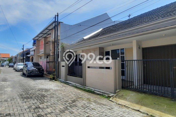 Rumah di Tanah Mas, 2 KM, Area Asri, LT 120m² LB 100m² Rumah di Tanah Mas, 2 KM, Area Asri, LT 120m² LB 100m²