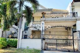 HARGA SPESIAL! Rumah area Wiyung, Surabaya, LT 300m² Bangunan 420m² BISA KPR! HARGA SPESIAL! Rumah area Wiyung, Surabaya, LT 300m² Bangunan 420m² BISA KPR!