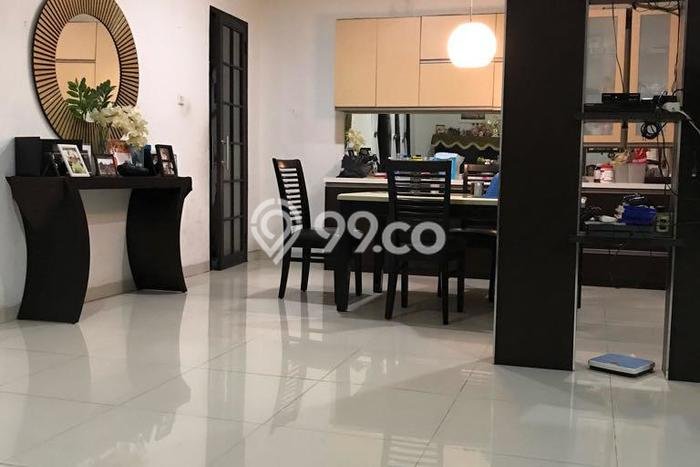 Rumah Luas Asri 3 KT Siap Pakai di Lippo Karawaci Tangerang Rumah Luas Asri 3 KT Siap Pakai di Lippo Karawaci Tangerang