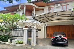 Hunian Bagus Disewakan di Cipete, Jakarta Selatan LT 400m2, LB 350m2 Hunian Bagus Disewakan di Cipete, Jakarta Selatan LT 400m2, LB 350m2