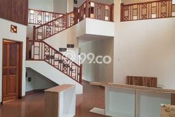 Hunian Elit LB 300m2 Siap Pakai Desain Elegan di Geger Kalong, Bandung Hunian Elit LB 300m2 Siap Pakai Desain Elegan di Geger Kalong, Bandung