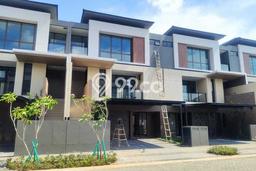 SPECIAL LISTING! Rumah area BSD, 5 KM, Akses Fasilitas, Luas 153m2m² Bangunan 262m2m² SPECIAL LISTING! Rumah area BSD, 5 KM, Akses Fasilitas, Luas 153m2m² Bangunan 262m2m²