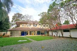 For Sale! Luxury House LT 6350m2 Desain Modern di Kemang For Sale! Luxury House LT 6350m2 Desain Modern di Kemang