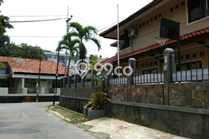 Rumah Elit LB 220m2 Siap Pakai Desain Elegan di Tanah Kusir, Jakarta Selatan Rumah Elit LB 220m2 Siap Pakai Desain Elegan di Tanah Kusir, Jakarta Selatan
