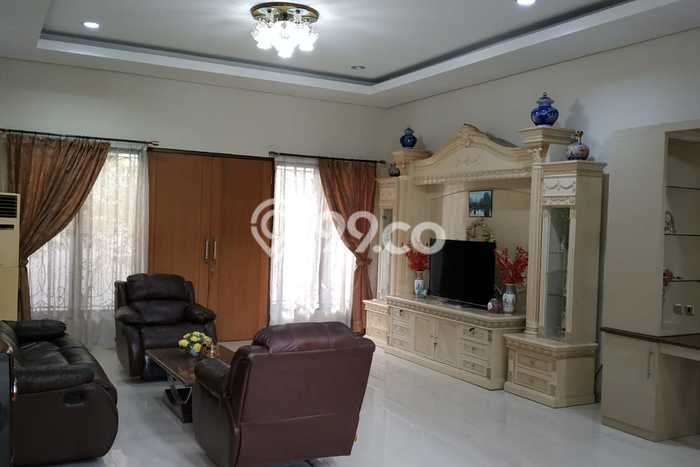 PROPERTI UNGGULAN! Rumah Premium area pekunden, Luas 273m² Bangunan 400m² PROPERTI UNGGULAN! Rumah Premium area pekunden, Luas 273m² Bangunan 400m²