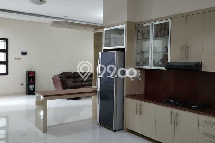 PROPERTI UNGGULAN! Rumah Premium area pekunden, Luas 273m² Bangunan 400m² PROPERTI UNGGULAN! Rumah Premium area pekunden, Luas 273m² Bangunan 400m²