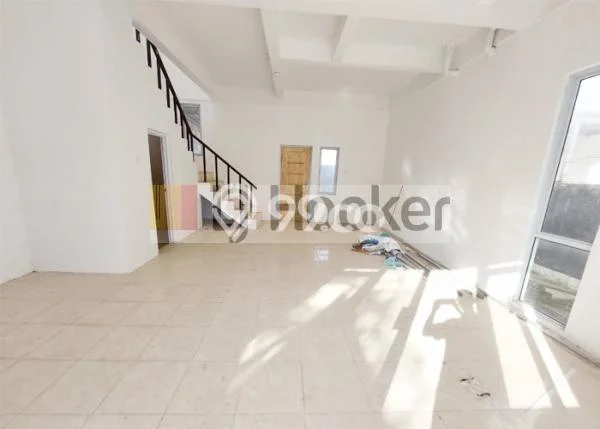 Rumah di Tanjung Uncang, Akses ke Sekolah, 2 KT Rumah di Tanjung Uncang, Akses ke Sekolah, 2 KT
