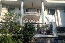 Rumah Elit Modern Tanpa Renovasi di Setra Duta Bandung Rumah Elit Modern Tanpa Renovasi di Setra Duta Bandung