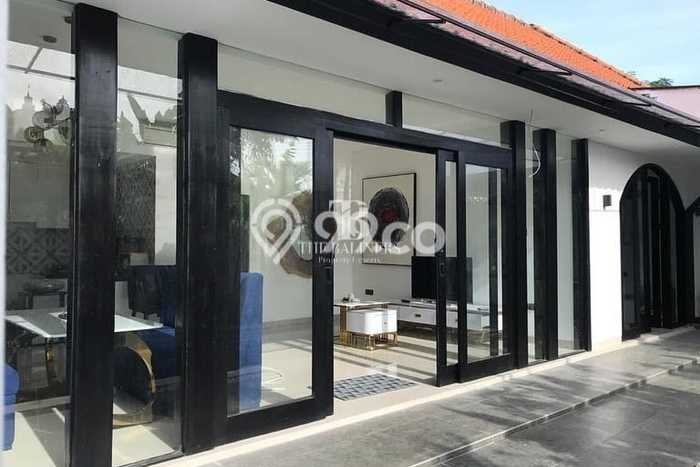 Rumah Luxury Modern Siap Huni di Kerobokan Badung Rumah Luxury Modern Siap Huni di Kerobokan Badung