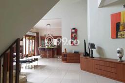 Rumah Mewah LB 300m2 Siap Huni Desain Elegan di Tangerang Kota, Tangerang Rumah Mewah LB 300m2 Siap Huni Desain Elegan di Tangerang Kota, Tangerang