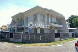 Rumah Elit Modern Tanpa Renovasi di Citraland Surabaya Rumah Elit Modern Tanpa Renovasi di Citraland Surabaya