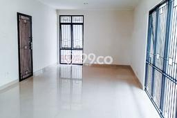 DREAM HOME! Rumah di Lippo Cikarang, 3 KM, Bebas Banjir, LT 145m2m² Bangunan 120m2m² DREAM HOME! Rumah di Lippo Cikarang, 3 KM, Bebas Banjir, LT 145m2m² Bangunan 120m2m²