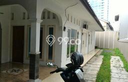 Disewakan! Rumah 3 Kamar Tidur &
2 Kamar Mandi di Cipete, Jakarta Selatan Disewakan! Rumah 3 Kamar Tidur &
2 Kamar Mandi di Cipete, Jakarta Selatan