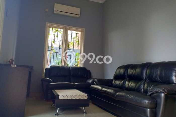 Dijual Rumah 4 Kamar Lokasi Strategis Nyaman dan Strategis di Karawaci Dijual Rumah 4 Kamar Lokasi Strategis Nyaman dan Strategis di Karawaci