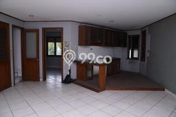 Rumah Dengan Harga Terbaik LT 240m² Lokasi Strategis di Kawasan Prospektif Gandaria, Jakarta Selatan Rumah Dengan Harga Terbaik LT 240m² Lokasi Strategis di Kawasan Prospektif Gandaria, Jakarta Selatan