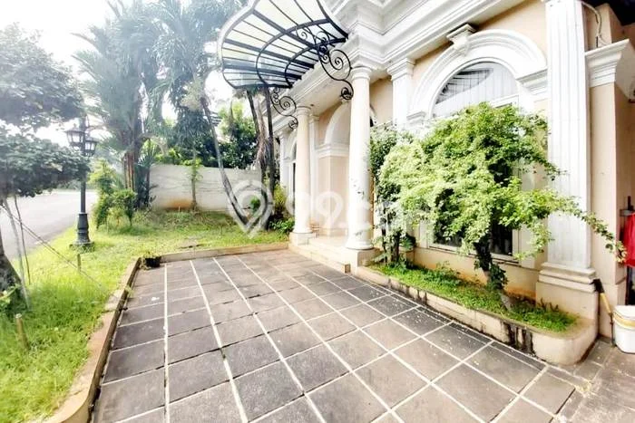 Hot Offer Hunian Mewah Ideal dan Luas di Serpong Utara, Tangerang Selatan Hot Offer Hunian Mewah Ideal dan Luas di Serpong Utara, Tangerang Selatan