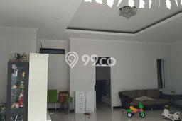 DIJUAL CEPAT! Rumah Ready Stock Lokasi Premium , LT 180m2m² Bangunan 150m2m² DIJUAL CEPAT! Rumah Ready Stock Lokasi Premium , LT 180m2m² Bangunan 150m2m²