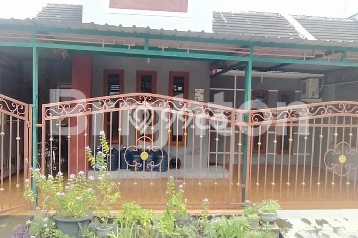 Jual Rumah Strategis Bagus Punya 2 KT di Karangmalang Sragen SHM Jual Rumah Strategis Bagus Punya 2 KT di Karangmalang Sragen SHM