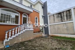 Dijual Rumah Mewah Megah Dengan View Eksklusif di Green Lake City, Jakarta Barat Dijual Rumah Mewah Megah Dengan View Eksklusif di Green Lake City, Jakarta Barat