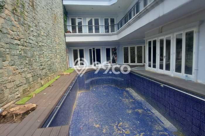 For Sale! Luxury House LT 763m2 Desain Modern di Pondok Indah For Sale! Luxury House LT 763m2 Desain Modern di Pondok Indah