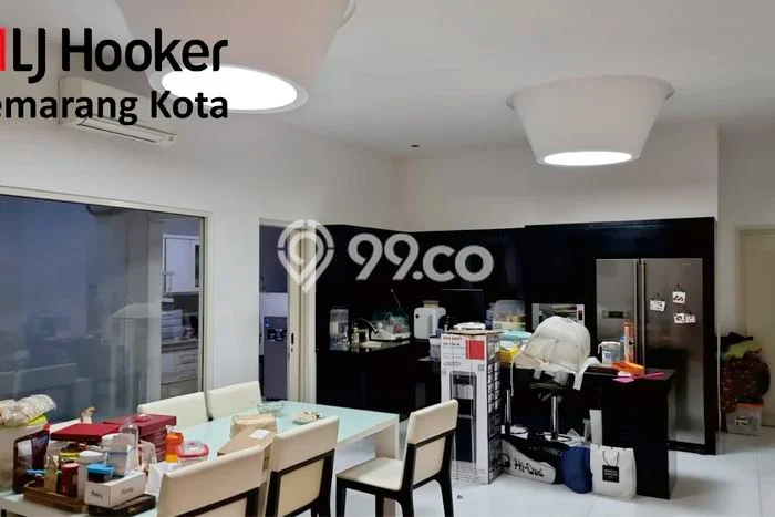 Rumah Mewah LB 280m2 Siap Pakai Desain Elegan di Candi Golf, Semarang Rumah Mewah LB 280m2 Siap Pakai Desain Elegan di Candi Golf, Semarang