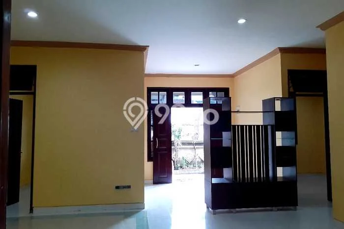 Disewakan! Rumah 4 Kamar Tidur &
3 Kamar Mandi di Padangsambian , Denpasar Disewakan! Rumah 4 Kamar Tidur &
3 Kamar Mandi di Padangsambian , Denpasar