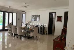 Hunian Ideal dengan LT 1000m2 & LB 600m2 Disewakan di Kemang Hunian Ideal dengan LT 1000m2 & LB 600m2 Disewakan di Kemang