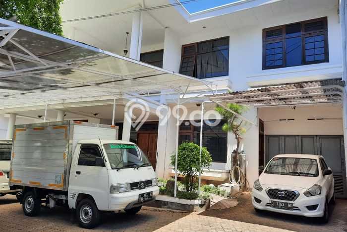 Hunian Elit LB 679m2 Siap Huni Desain Elegan di Setiabudi, Bandung Hunian Elit LB 679m2 Siap Huni Desain Elegan di Setiabudi, Bandung