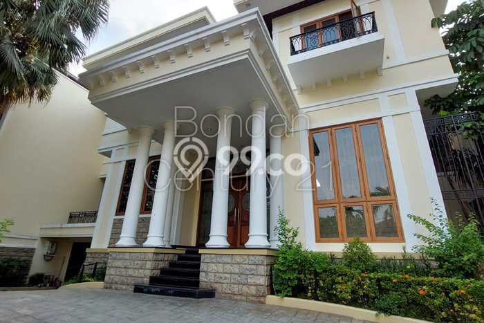 Hunian Mewah LB 1200m2 Siap Huni Desain Elegan di Pondok Indah, Jakarta Selatan Hunian Mewah LB 1200m2 Siap Huni Desain Elegan di Pondok Indah, Jakarta Selatan