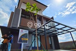 Rumah di Summarecon Bekasi, Bekasi, LT 91m² LB 93m² Rumah di Summarecon Bekasi, Bekasi, LT 91m² LB 93m²