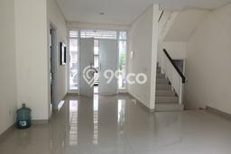 Rumah Strategis Green Lake City, Jakarta Barat, Luas 144m² LB 160m² Rumah Strategis Green Lake City, Jakarta Barat, Luas 144m² LB 160m²