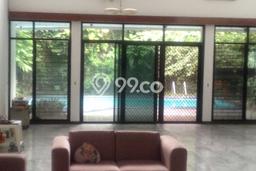 Ready to Use! Premium House LT 554m2 Desain Elegan di Pondok Indah Ready to Use! Premium House LT 554m2 Desain Elegan di Pondok Indah