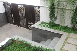Rumah Mewah LB 800m2 Siap Pakai Desain Elegan di Kemang, Jakarta Selatan Rumah Mewah LB 800m2 Siap Pakai Desain Elegan di Kemang, Jakarta Selatan