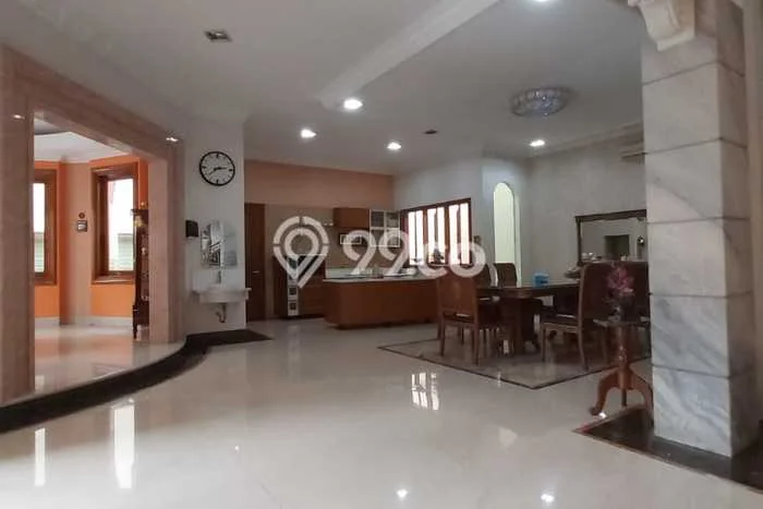 Siap Huni Rumah Mewah 5 Kamar di Kelapa Gading Dekat ke Mana Pun Siap Huni Rumah Mewah 5 Kamar di Kelapa Gading Dekat ke Mana Pun