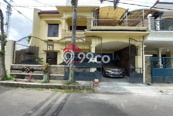 Rumah Kontrakan Malang LT 200m2 LB 165m2 Kawasan Soekarno Hatta Rumah Kontrakan Malang LT 200m2 LB 165m2 Kawasan Soekarno Hatta