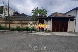Jarang Ada! Rumah Kontrakan 2 Kamar Nyaman Siap Huni Kerobokan Jarang Ada! Rumah Kontrakan 2 Kamar Nyaman Siap Huni Kerobokan