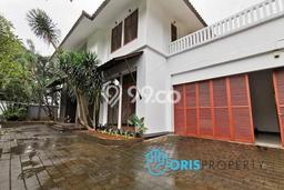 Hunian Minimalis Disewakan di Kemang Jakarta Selatan 5 KT & 5 KM Hunian Minimalis Disewakan di Kemang Jakarta Selatan 5 KT & 5 KM