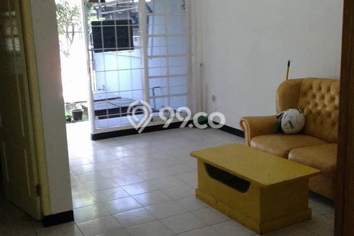 LOKASI STRATEGIS! Rumah di , Dekat Tol, 2 KM, LT 140m2m² Bangunan 120m2m² LOKASI STRATEGIS! Rumah di , Dekat Tol, 2 KM, LT 140m2m² Bangunan 120m2m²