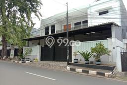 Dijual Hunian Mewah dengan Fasilitas Sekitar Lengkap di Tebet, Jakarta Selatan Dijual Hunian Mewah dengan Fasilitas Sekitar Lengkap di Tebet, Jakarta Selatan
