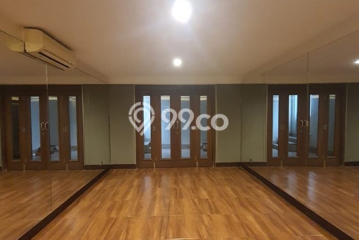 Dijual Rumah Premium dengan Fasilitas Sekitar Komplit di Pondok Indah, Jakarta Selatan Dijual Rumah Premium dengan Fasilitas Sekitar Komplit di Pondok Indah, Jakarta Selatan