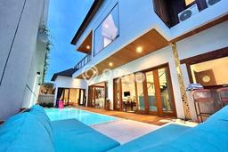 Ready to Use! Luxury House LT 260m2 Desain Elegan di Umalas Ready to Use! Luxury House LT 260m2 Desain Elegan di Umalas