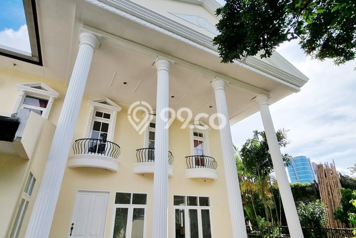 Rumah Elit Modern Tanpa Renovasi di Ampera Jakarta Selatan Rumah Elit Modern Tanpa Renovasi di Ampera Jakarta Selatan