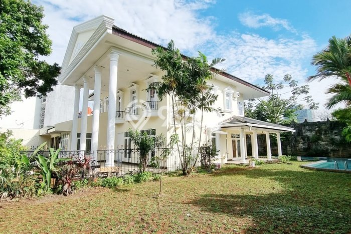 Rumah Elit Modern Tanpa Renovasi di Ampera Jakarta Selatan Rumah Elit Modern Tanpa Renovasi di Ampera Jakarta Selatan
