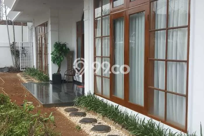 Sewa Rumah Nyaman LT 850m2 / LB 1200m2 di Bangka, Jakarta Selatan Sewa Rumah Nyaman LT 850m2 / LB 1200m2 di Bangka, Jakarta Selatan