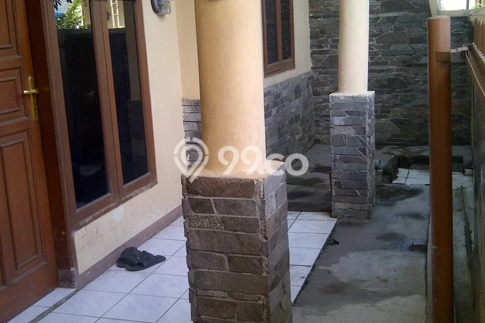 Disewakan! Rumah 3 Kamar Tidur &
2 Kamar Mandi di Buah Batu, Bandung Disewakan! Rumah 3 Kamar Tidur &
2 Kamar Mandi di Buah Batu, Bandung