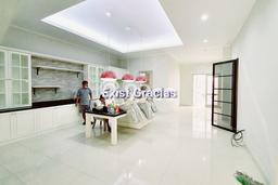 Rumah Disewakan Tangerang LT 280m2 LB 336m2 Area Gading Serpong Rumah Disewakan Tangerang LT 280m2 LB 336m2 Area Gading Serpong